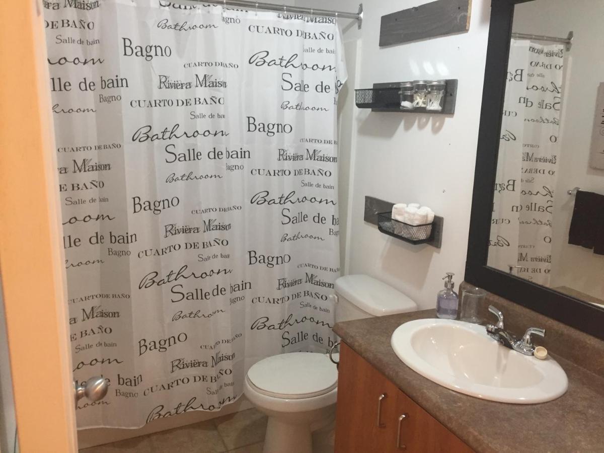 Le 30 B De Vebron Apartment L'Anse-Saint-Jean Luaran gambar
