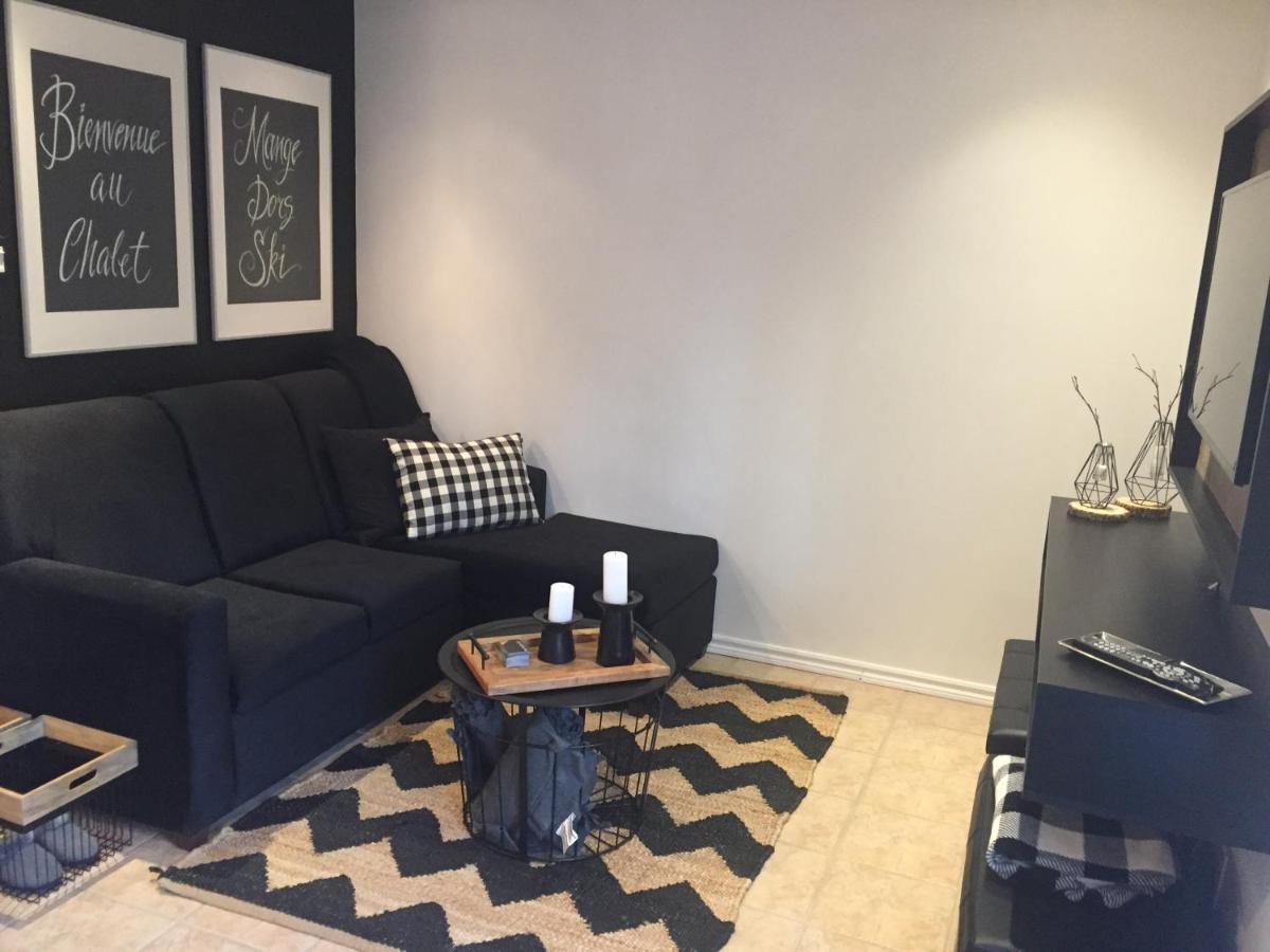 Le 30 B De Vebron Apartment L'Anse-Saint-Jean Luaran gambar